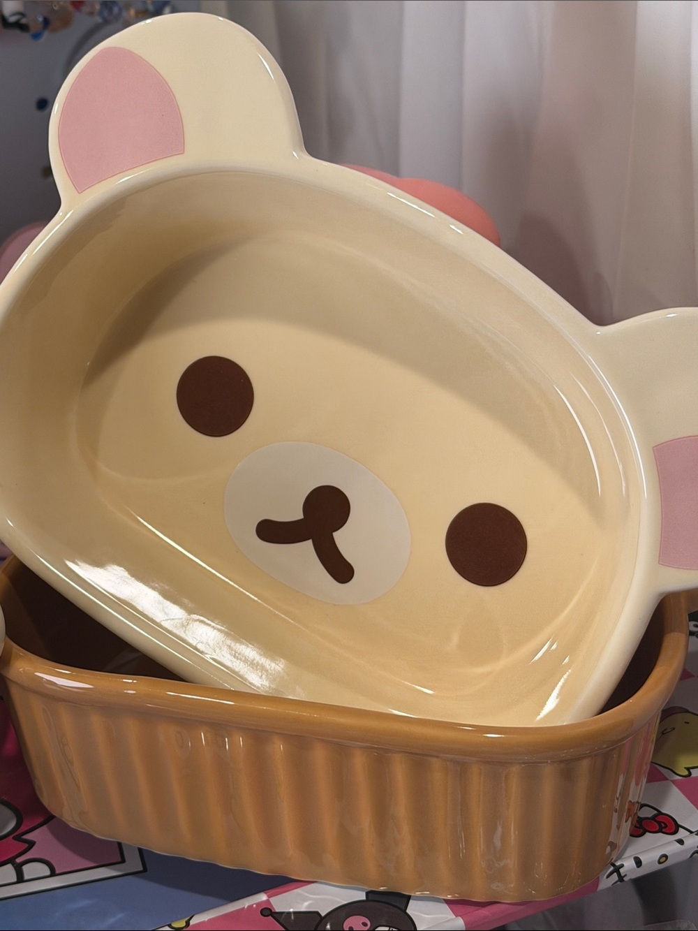 casserole dish brown and white